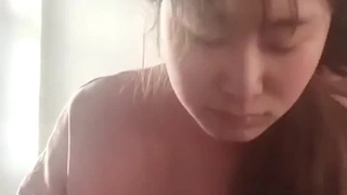 梁咏琳和性欲很强的骚女无套做爱自拍