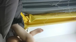 女朋友操水管工，把他的烟斗从嘴里吸干💦👅