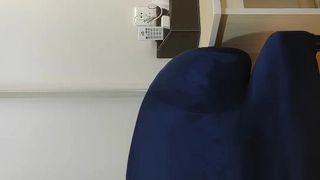 热辣的三人行视频中,Muff潜水和舔阴